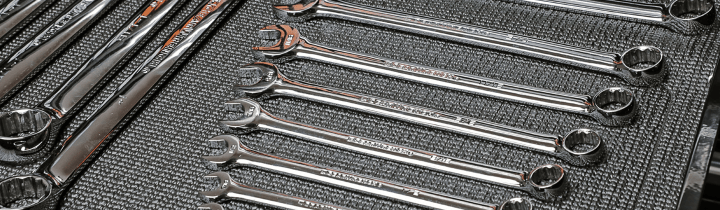 GEARWRENCH 12 point combination wrenches in tool drawer