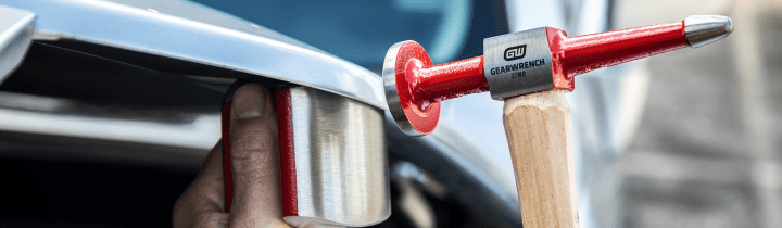 GEARWRENCH body hammer set in use